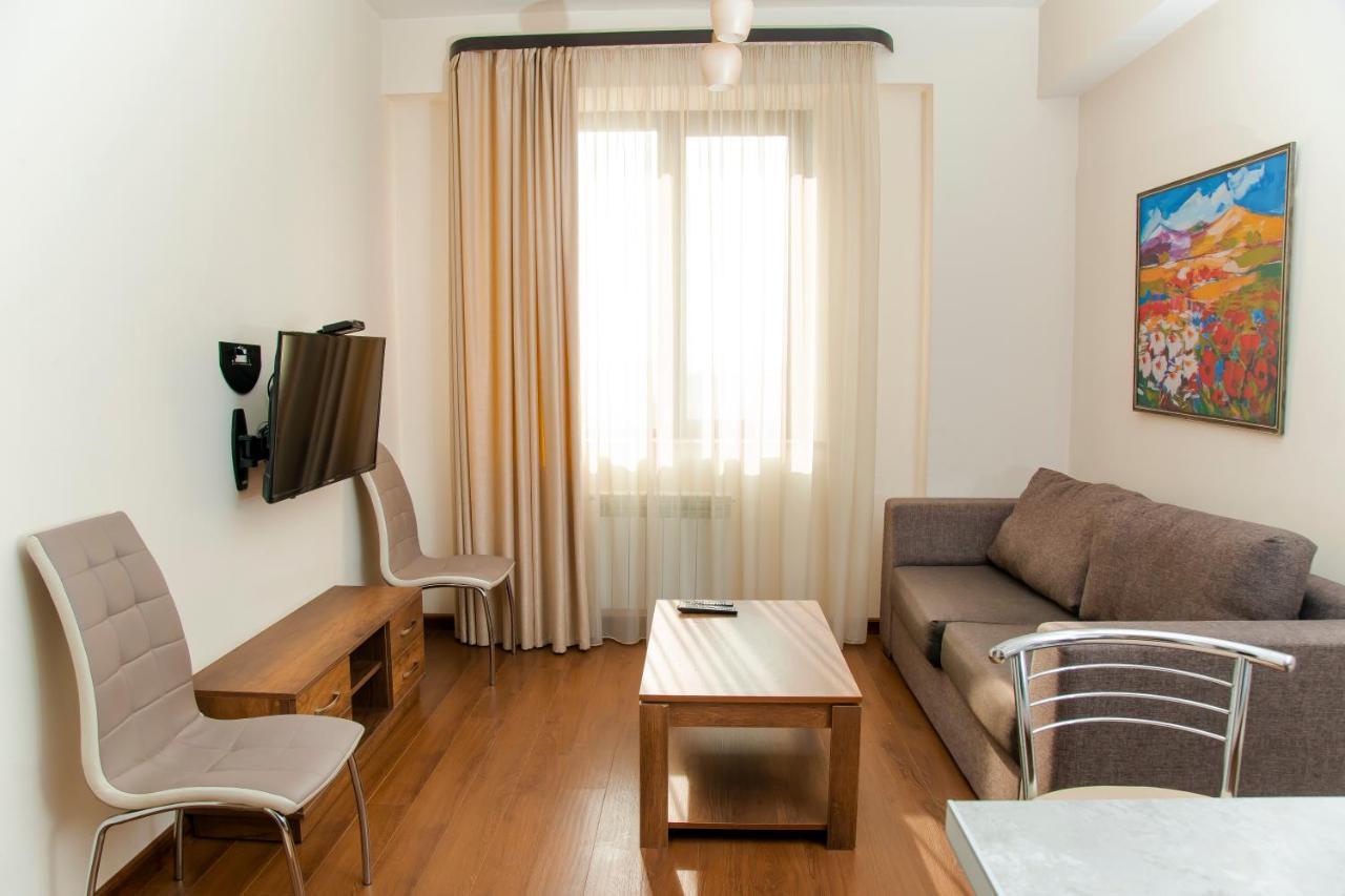 D&H Group Apartamento Ereván Exterior foto